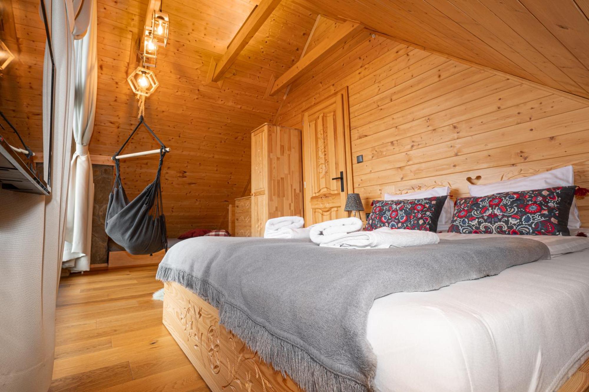 Domek Drewniany W Gorach Jacuzzi & Balia - Osada Chelm Stroza  Exterior photo
