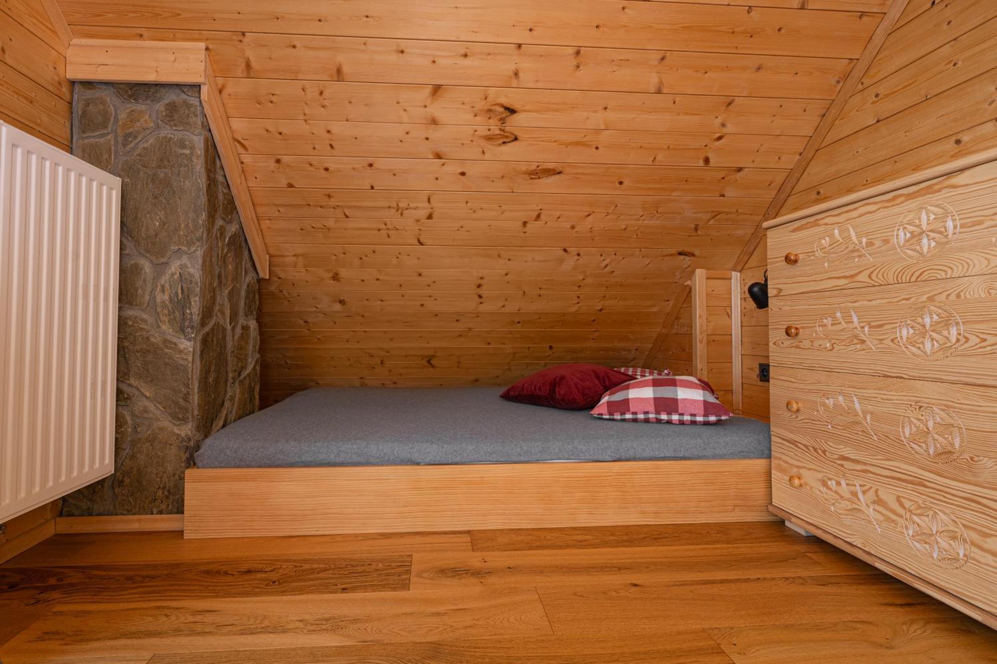 Domek Drewniany W Gorach Jacuzzi & Balia - Osada Chelm Stroza  Exterior photo